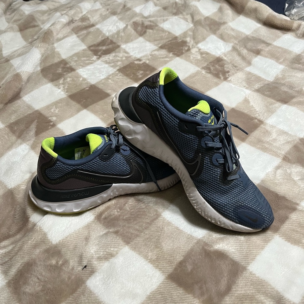 Men’s Nike Renew Running Shoes